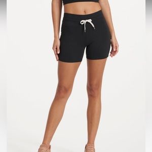 Vuori Halo Vintage Short